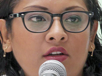 Karen Hurtado habla sobre los programas para prevenir el suicidio