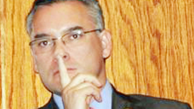 El ex alcalde de dejó en quiebra Tlalnepantla