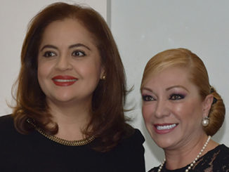 Ana Lilia Herrera recibe el Informe de Ana Balderas