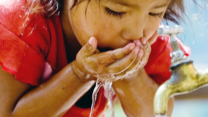 El desperdicio de agua también representa un riesgo grave
