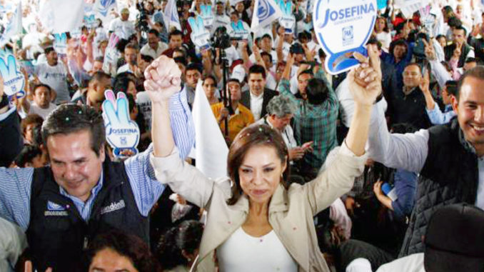 Josefina Vázquez Mota se reunió con vecinos de la Colonia La Blanca