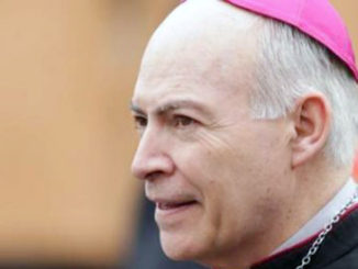 Aguiar Retes evita el discurso y las actitudes radicales