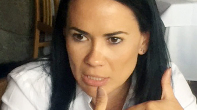 La candidata al Senado de la Republica sostiene que la política debe tener políticos, no politiqueros