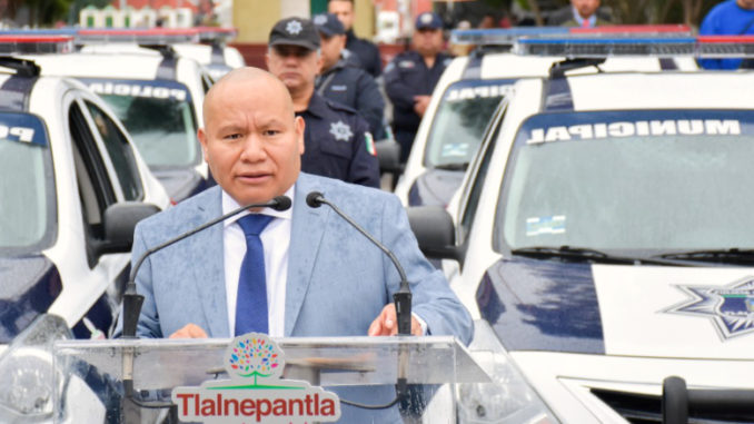 El gobierno de Tlalnepantla entregó unidades sedan, camionetas, motocicletas y cuatrimotos