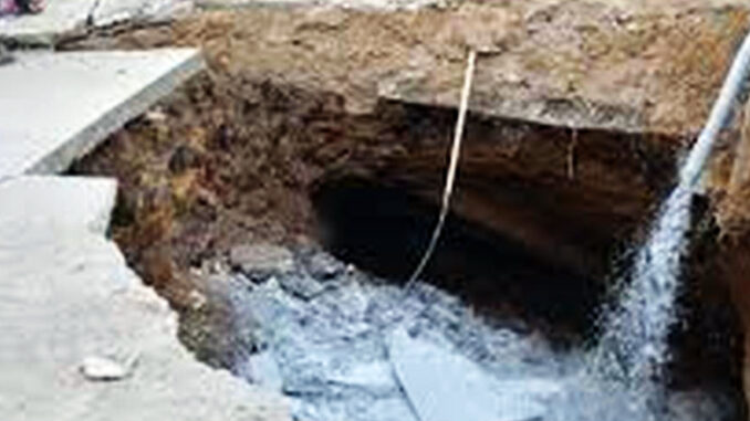 Autoridades municipales tienen vigente el programa de relleno de minas y se han sellado cavernas, pero el problema puede regresar por las inundaciones.